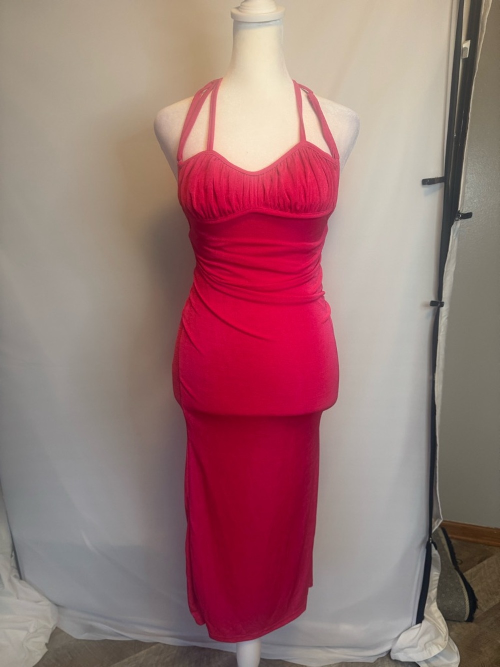Sleeveless Double Strap Fitted Red Maxi Dress with Gathered Bust